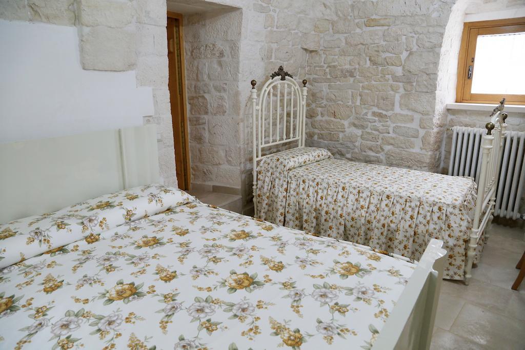 Trullo Montetrecarlini Villa Alberobello Oda fotoğraf