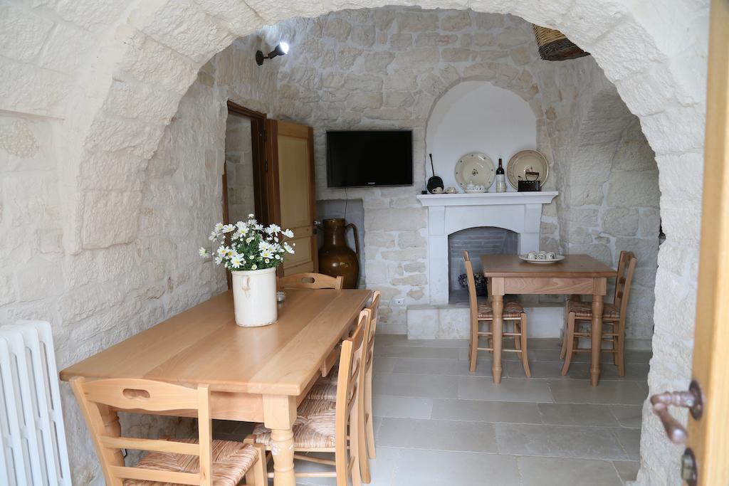 Trullo Montetrecarlini Villa Alberobello Oda fotoğraf